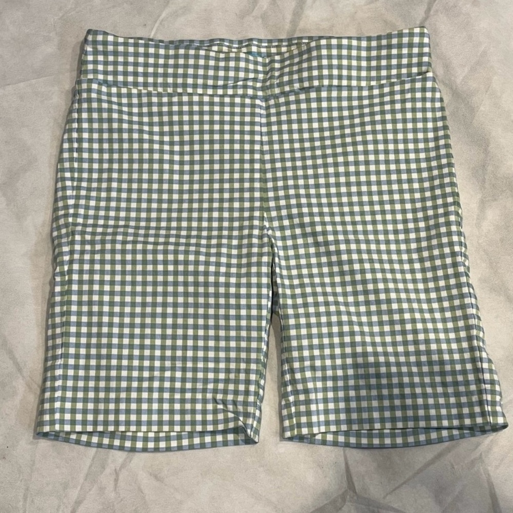 Women's J. McLaughlin Green & Blue Plaid Flat
Front Shorts
